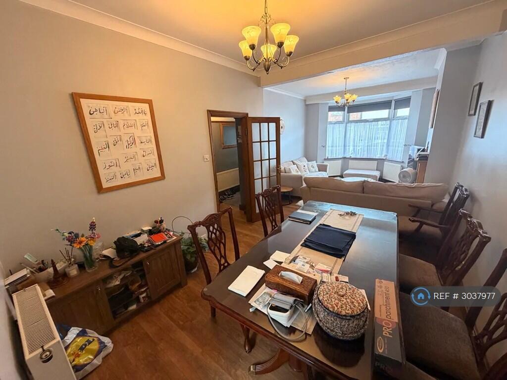 House in Ilford - More