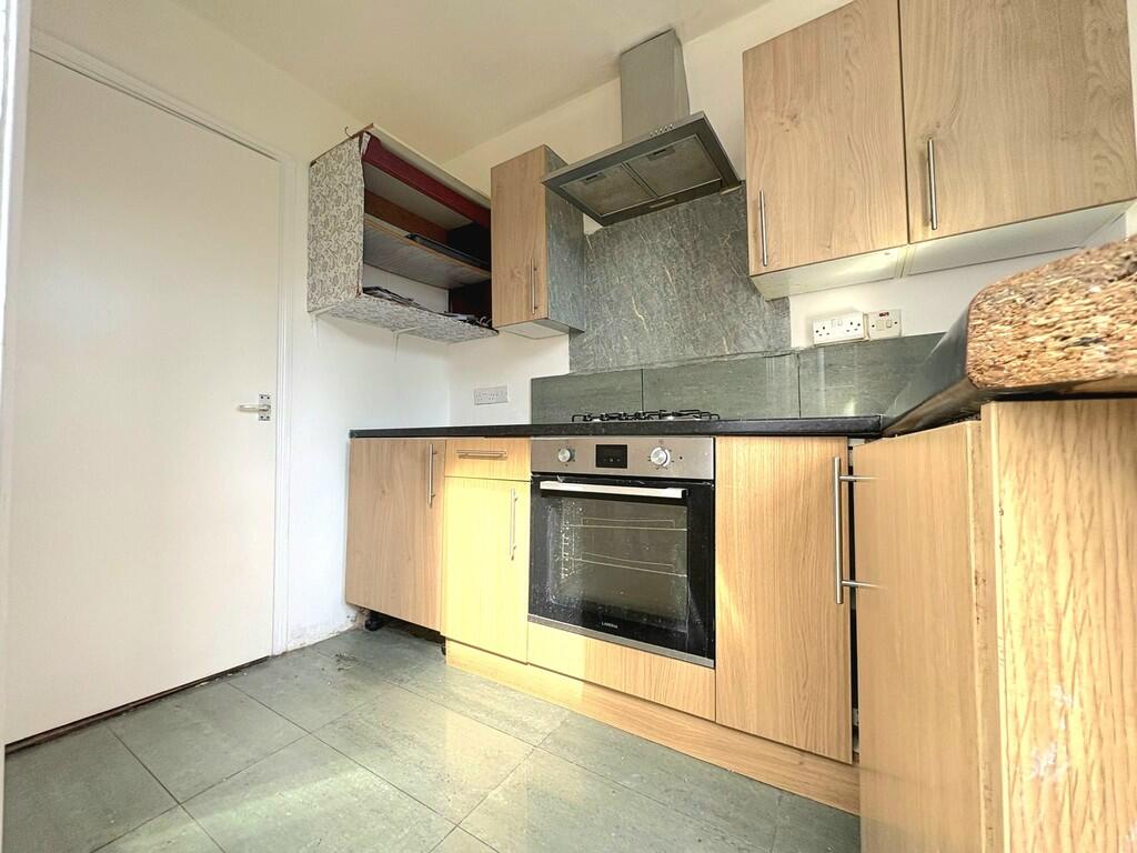 House in Harrow - View 5