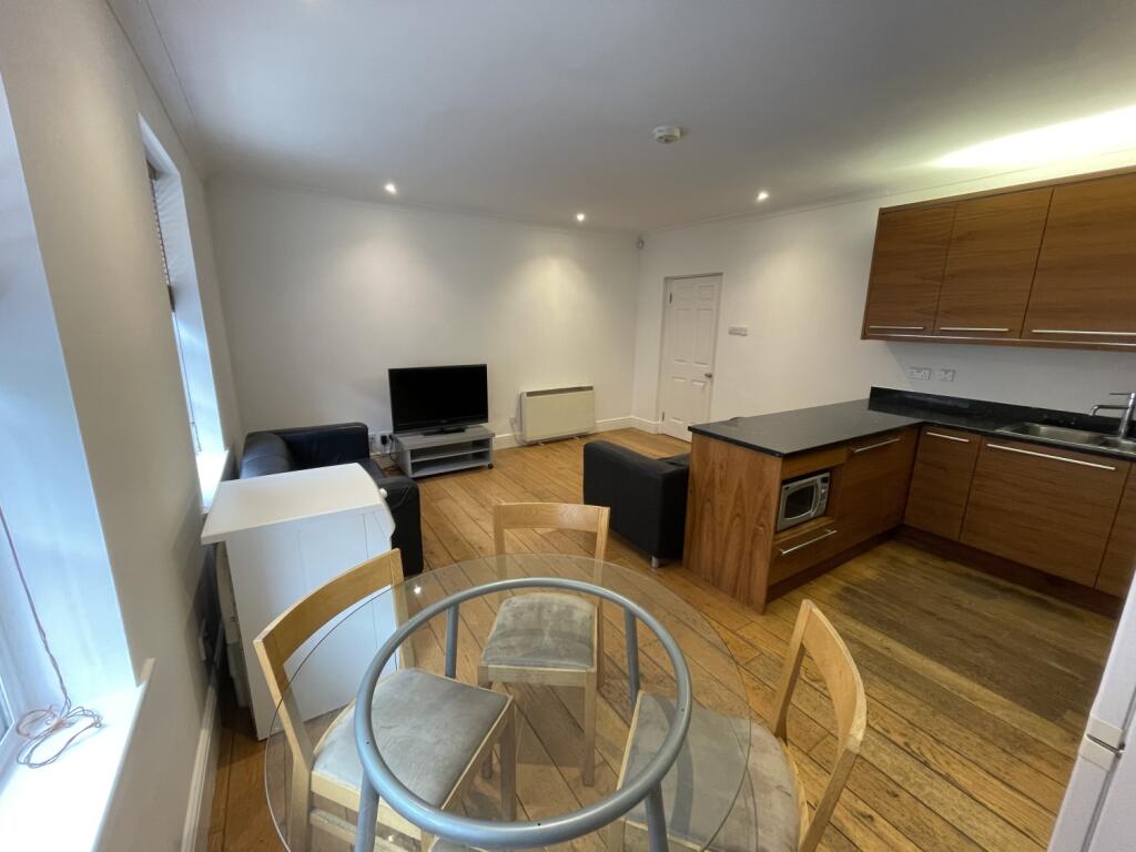 House in Newcastle upon Tyne, Grainger Town - View 4
