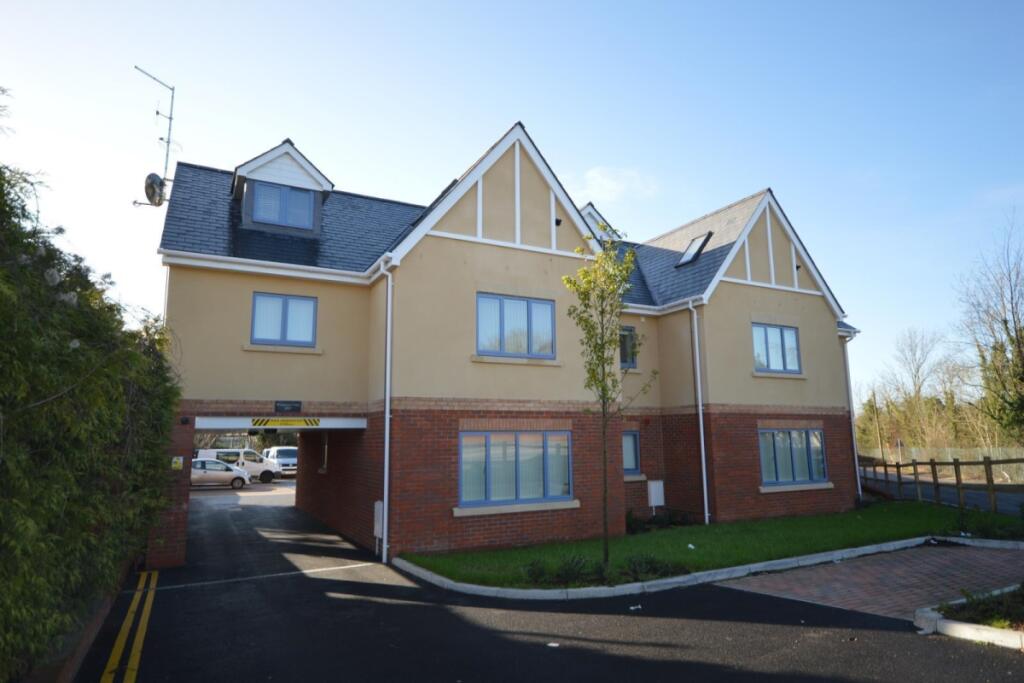 Main image of property: Weyhill Road, Andover, Hampshire, SP10