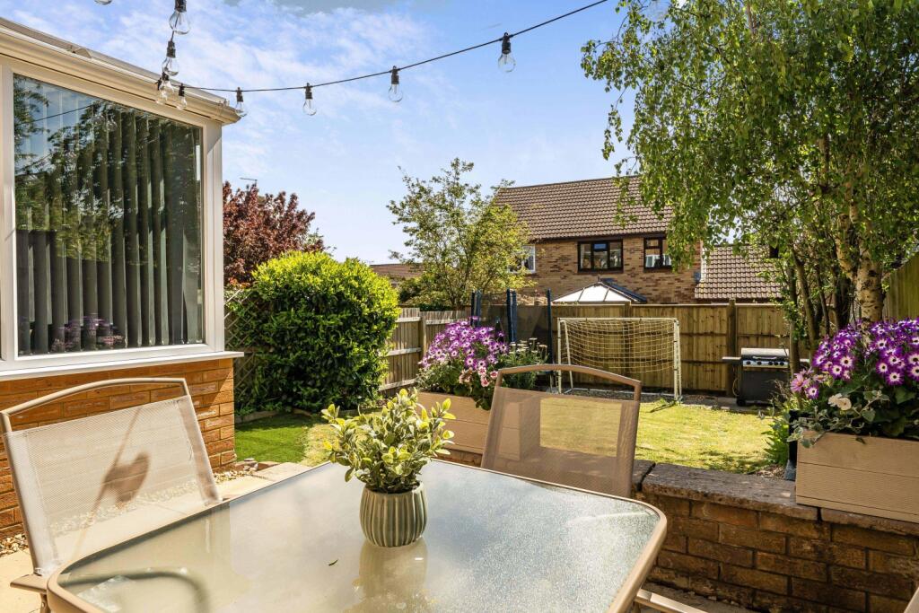 The Acres, Martock, Somerset, TA12 photo 4