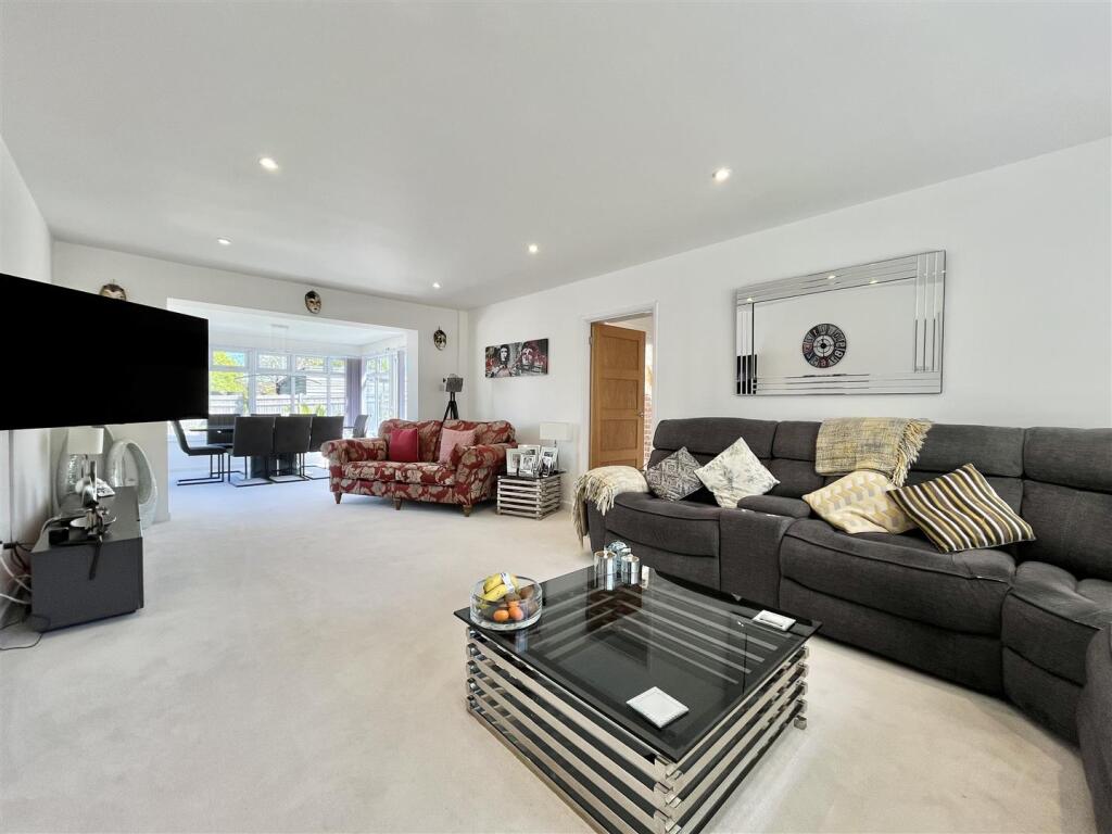House in Rother, Fairlight - More