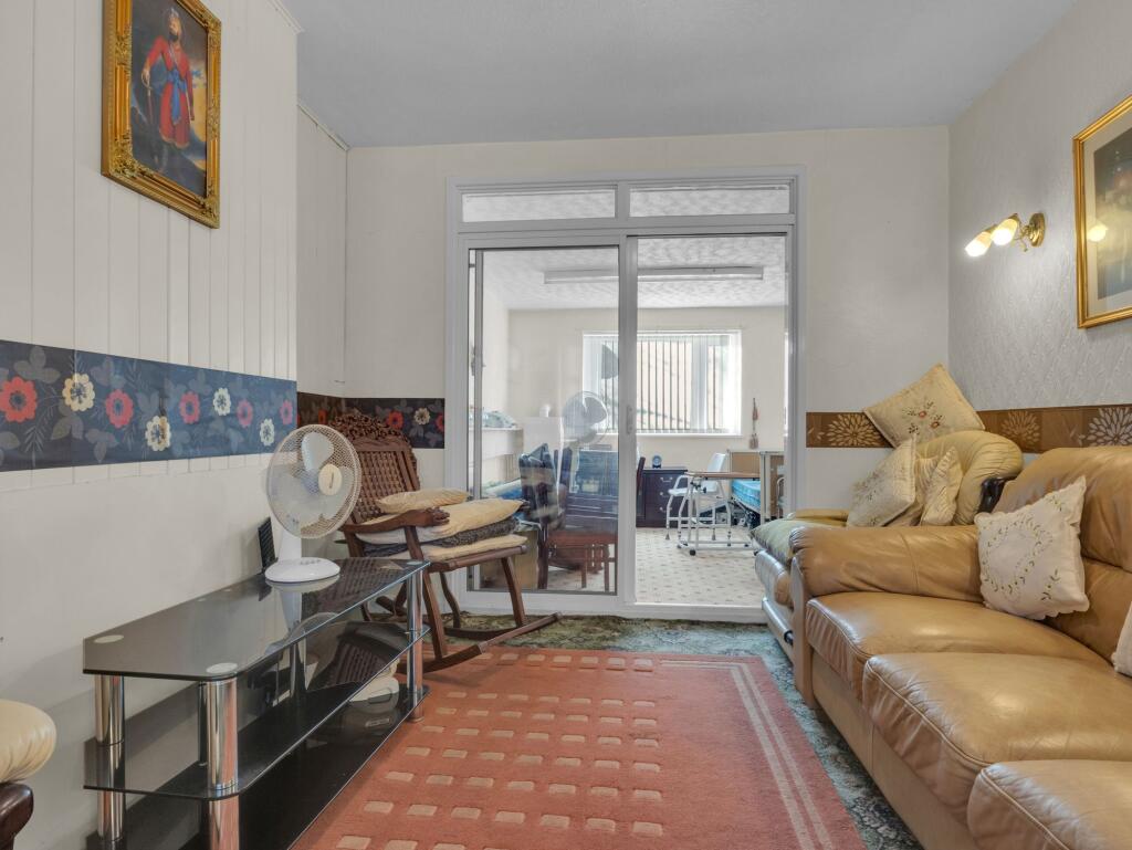 House in Leicester - More