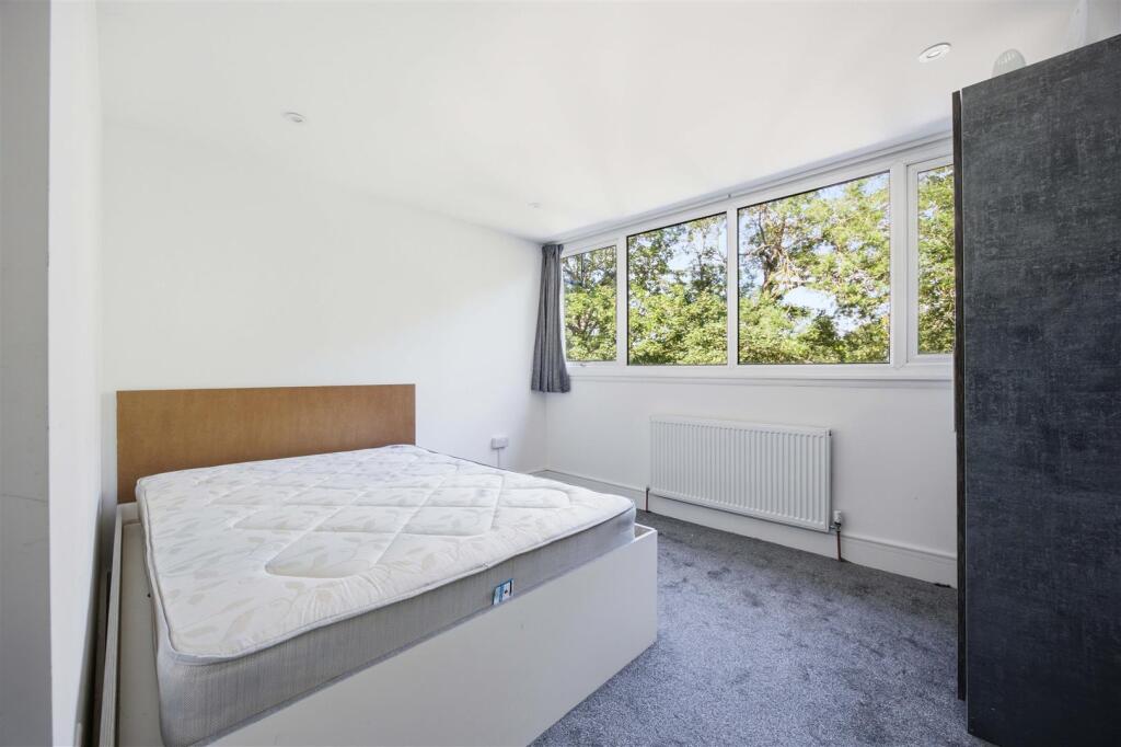 House in London - View 4