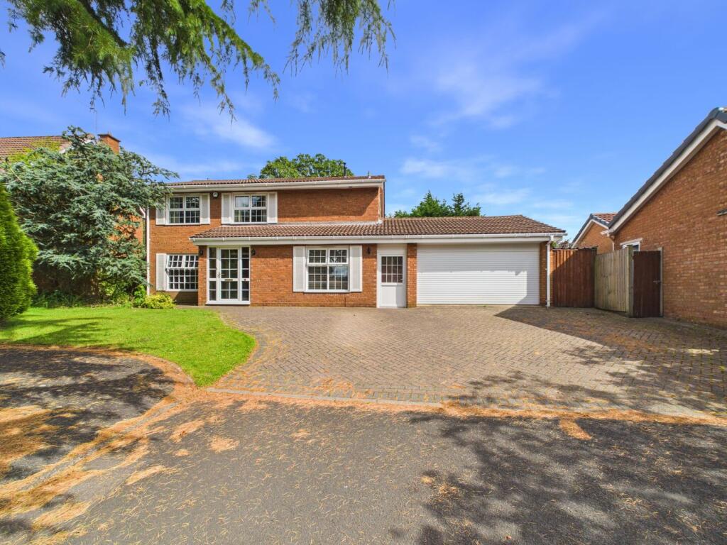 Main image of property: Redmoor Gardens, Penn, Wolverhampton, WV4
