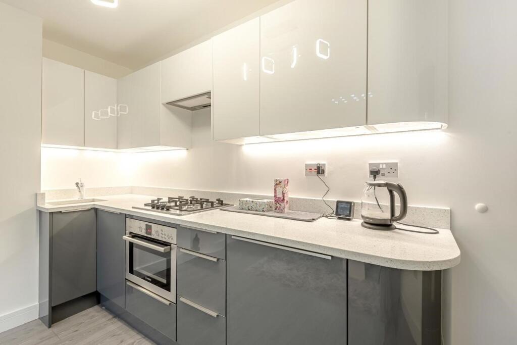 Apartment in London - View 2