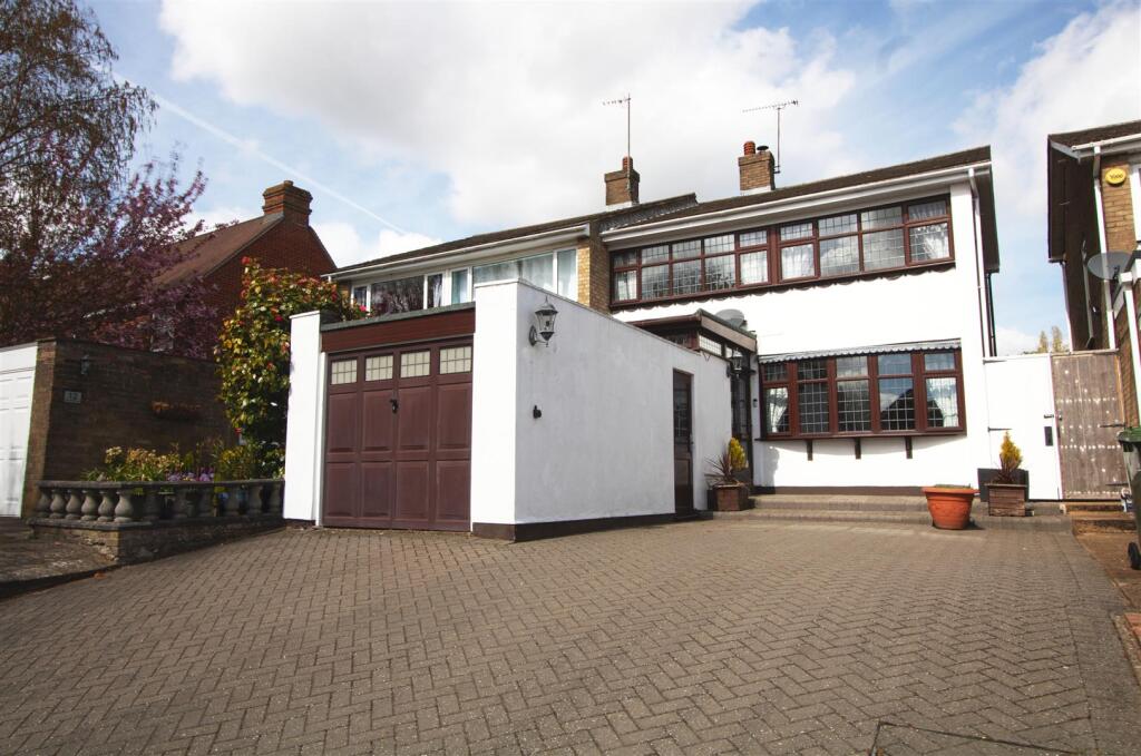 Main image of property: Bell Hill Close, Billericay