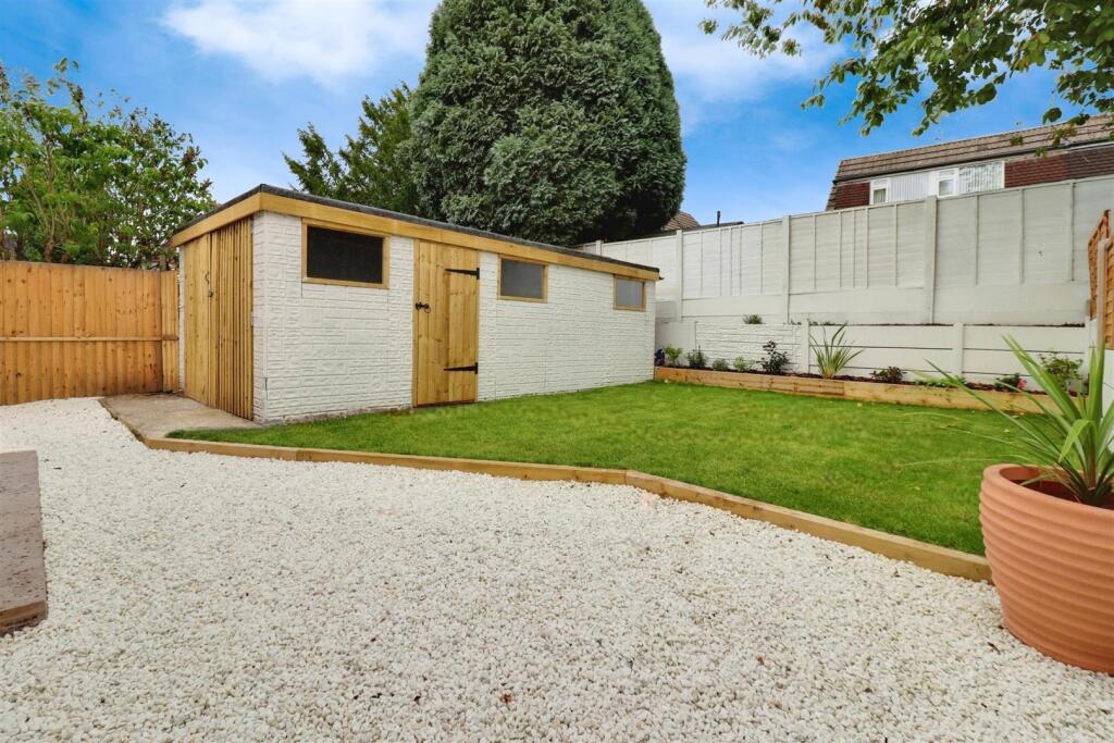 Woodside Drive, Sandbach photo 3