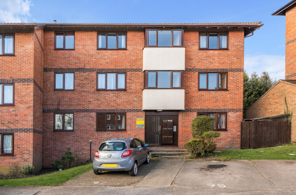Main image of property: Oakstead Close, Ipswich, Suffolk