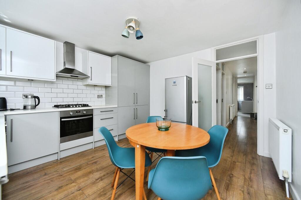 House in Brighton - View 5