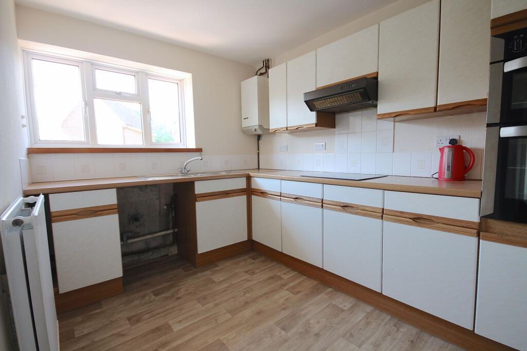 Apartment in Redhill - View 3