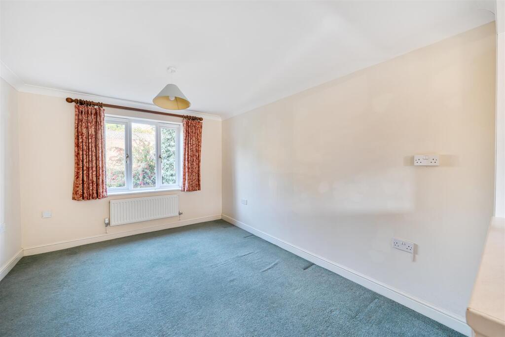 House in Dorchester - View 4
