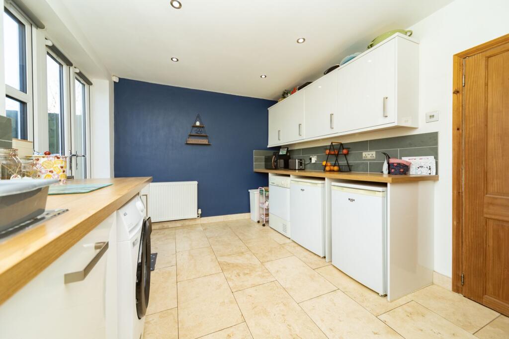 Sandringham Rise, Shepshed, LE12 photo 3