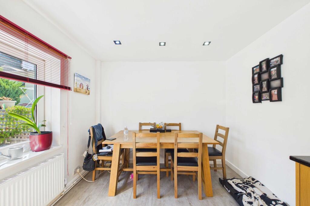 House in Torquay - More