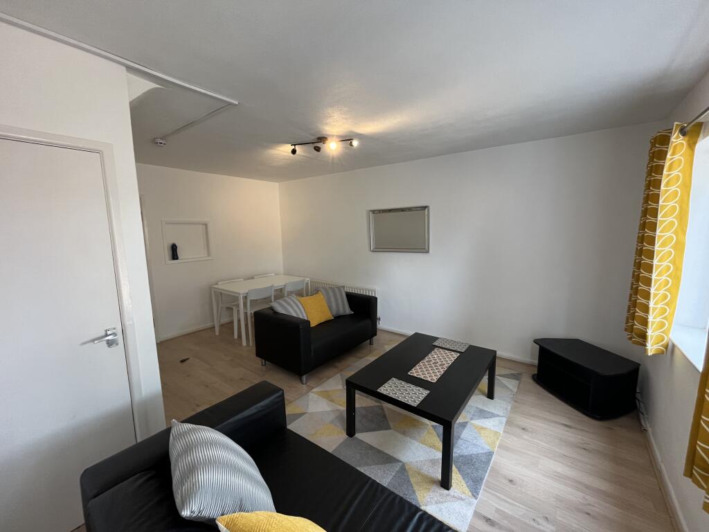 Main image of property: Trelawney Close, Worcester WR2 4HG