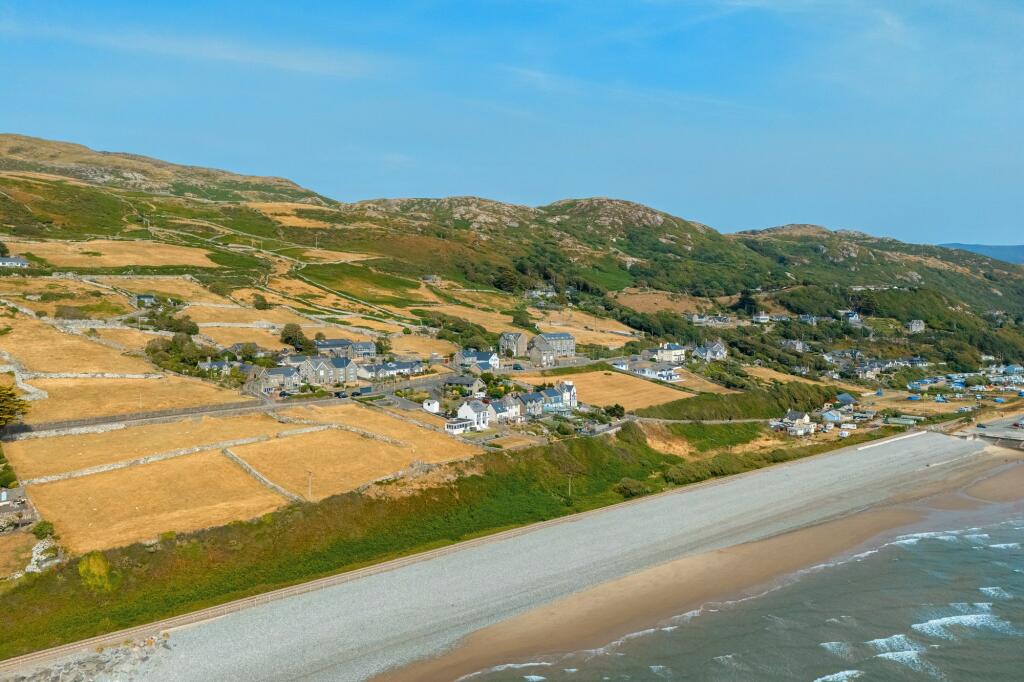 Llanaber, Barmouth, LL42 photo 4