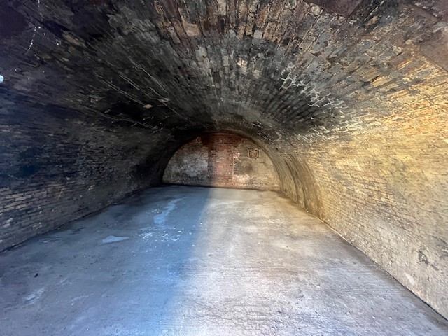 The front of an arch.
