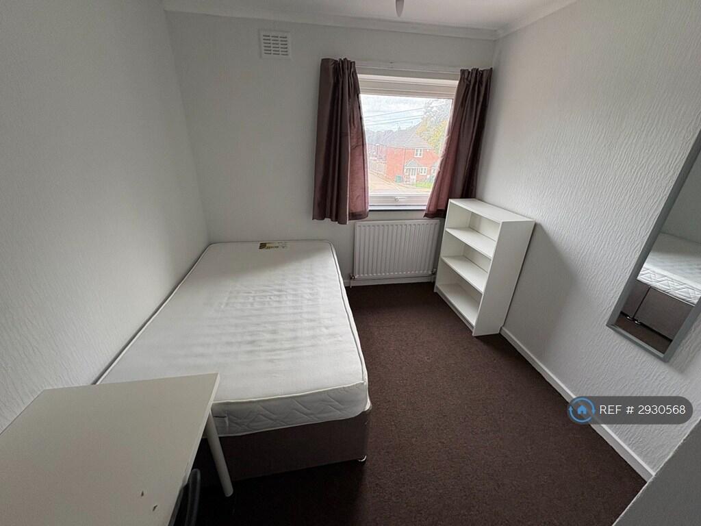 4 bedroom terraced house for rent