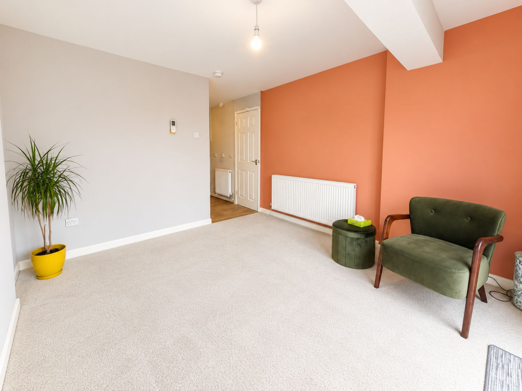 Apartment in Preston - More