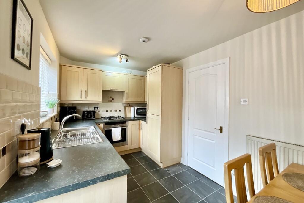 House in Sheffield, Hackenthorpe - More