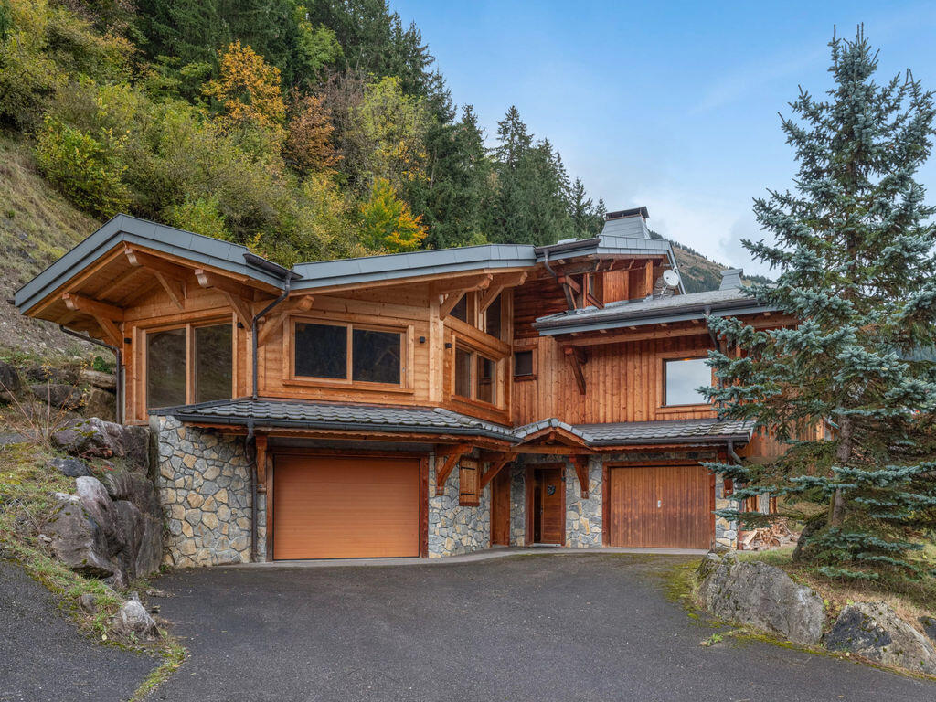 Main image of property: Chalet in the Heart of Chatel and Mountains, Chatel