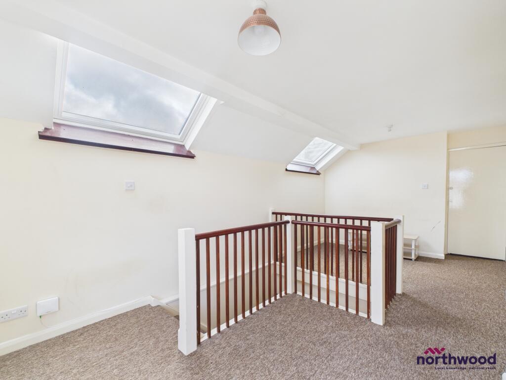 Jevington Gardens, Lower Meads, Eastbourne, BN21 photo 4