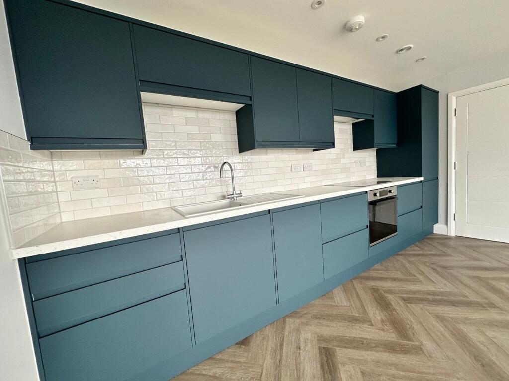 Apartment in Rother, Central, Bexhill-on-Sea - View 2