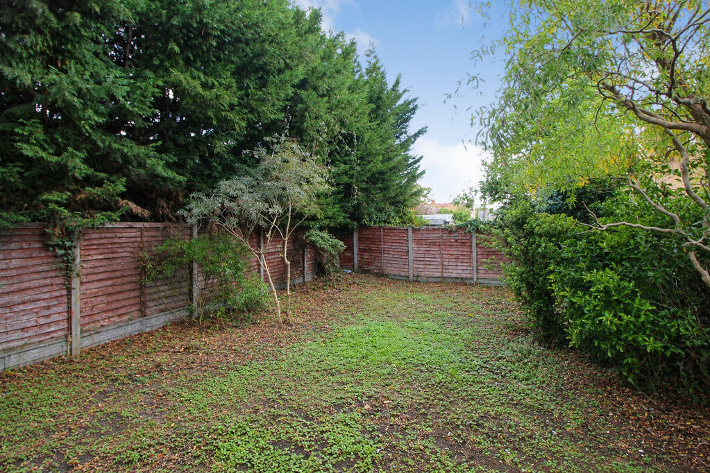 House in Wilstead, Wilshamstead - More