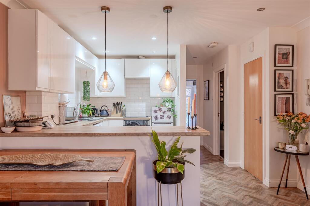 Apartment in York - View 2