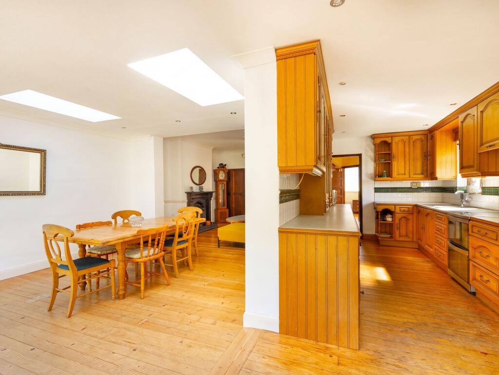 House in London - View 4