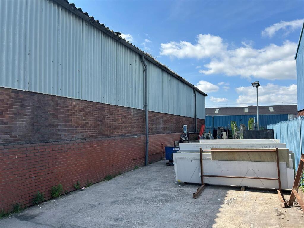 Additional image 4 of Credenda Road, West Bromwich