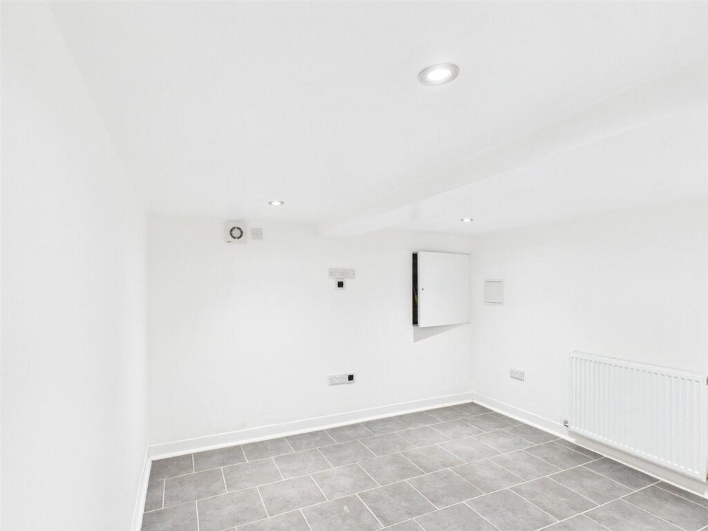 Rossington Road, Nottingham, Nottinghamshire, NG2 - View 4