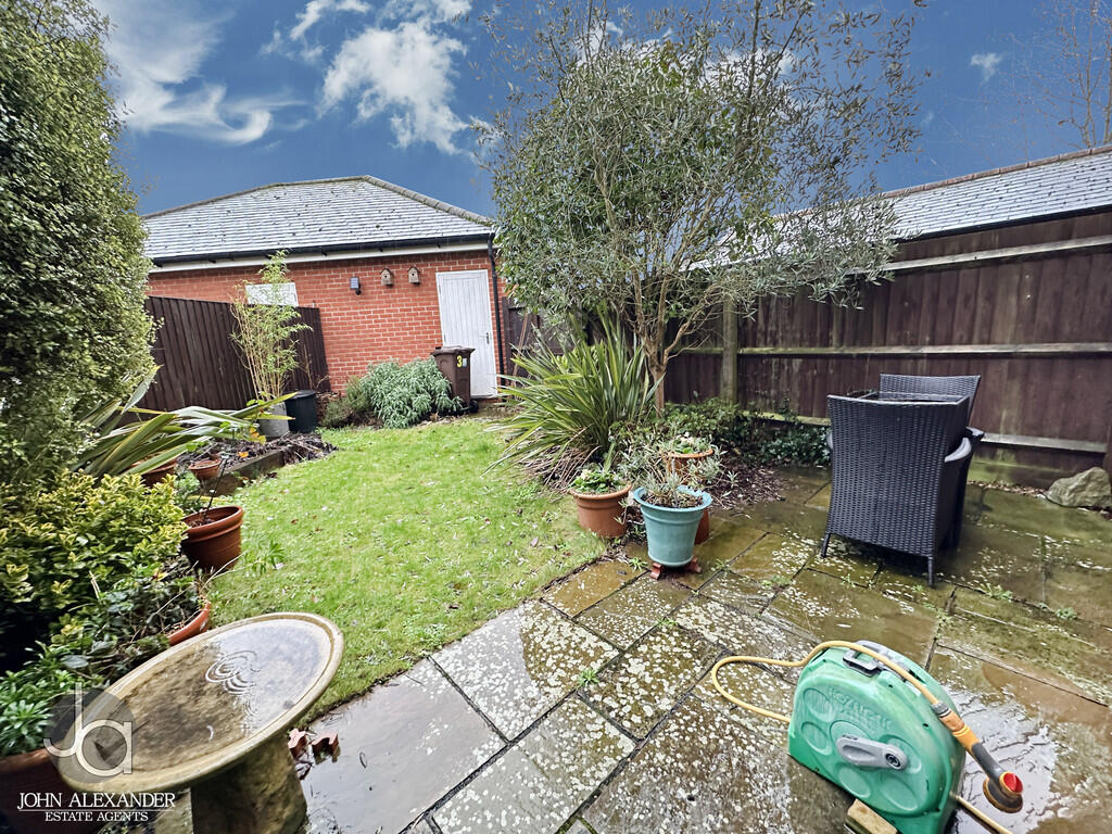 St. Albright Crescent, Stanway, Colchester photo 2