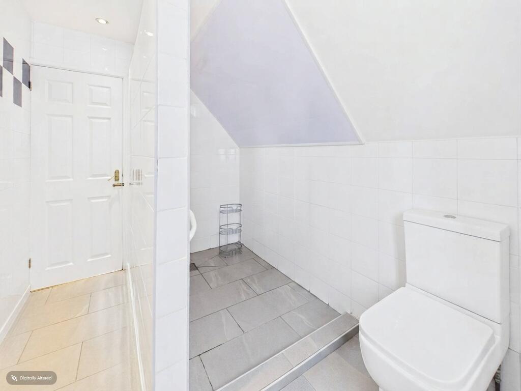 House in Sutton Coldfield, Milking Gate - View 3