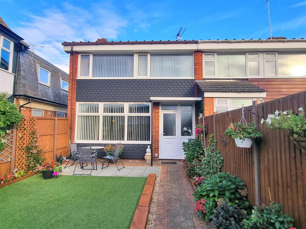 Main image of property: Beccles Road, Gorleston