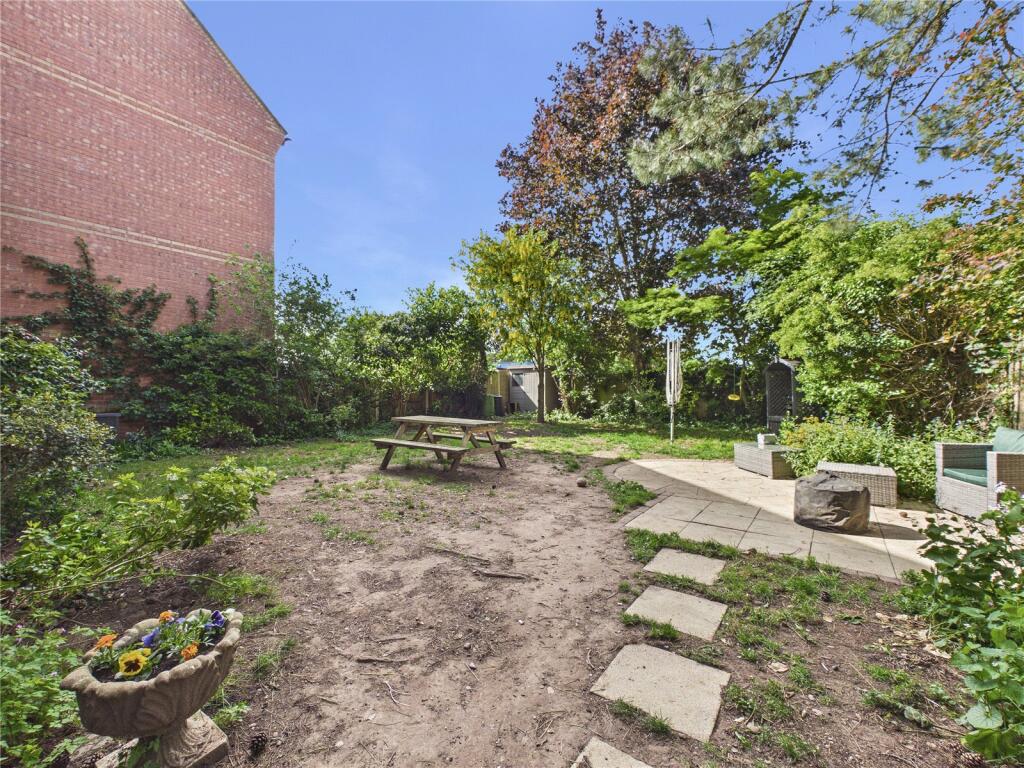 Fountain Place, Worcester, Worcestershire, WR1 photo 5