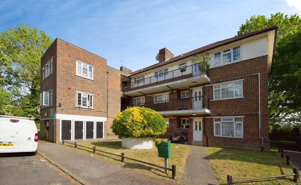 Main image of property: The Poplars, London, N14