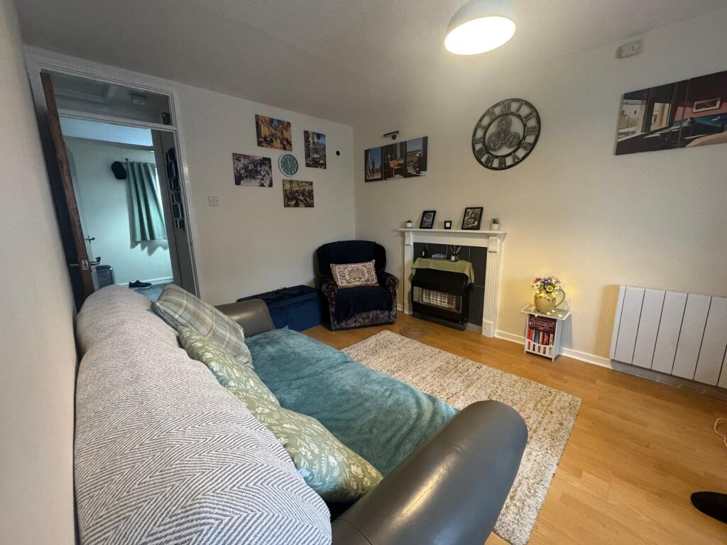 33 Trinity Court, Hull, HU1 2NB - More