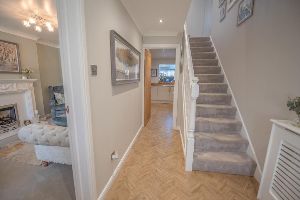House in Bradford, Steeton with Eastburn - View 3