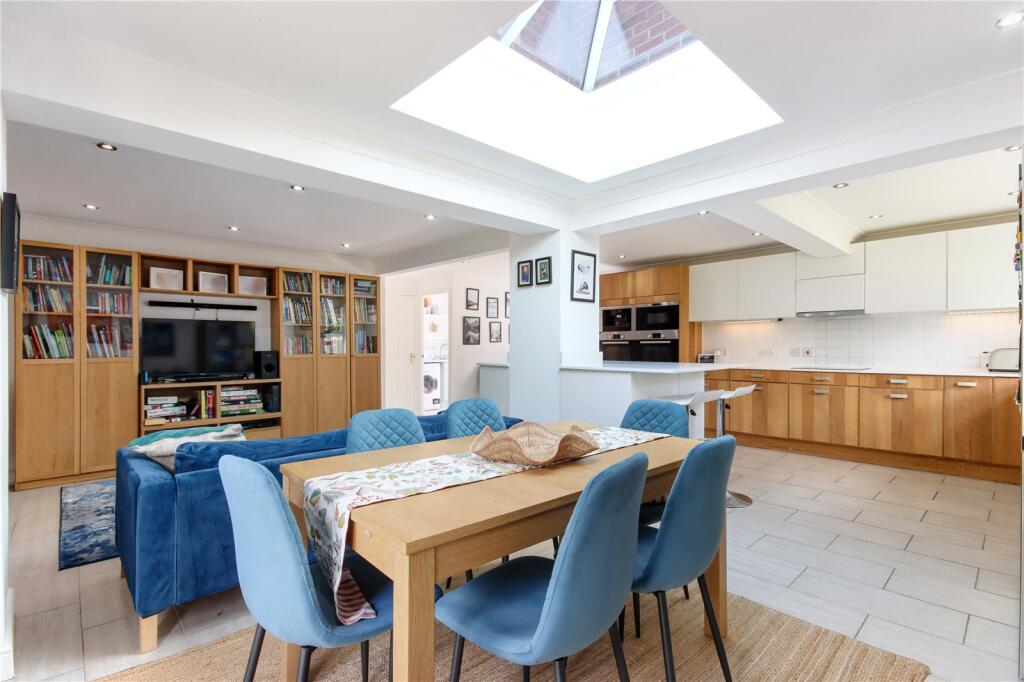 39, Nutfields, Ightham, Sevenoaks, Kent, TN15 photo 2