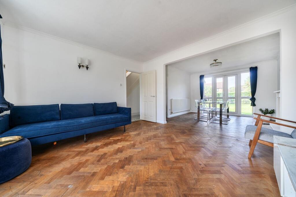 House in Arlesey, Central Bedfordshire - View 5