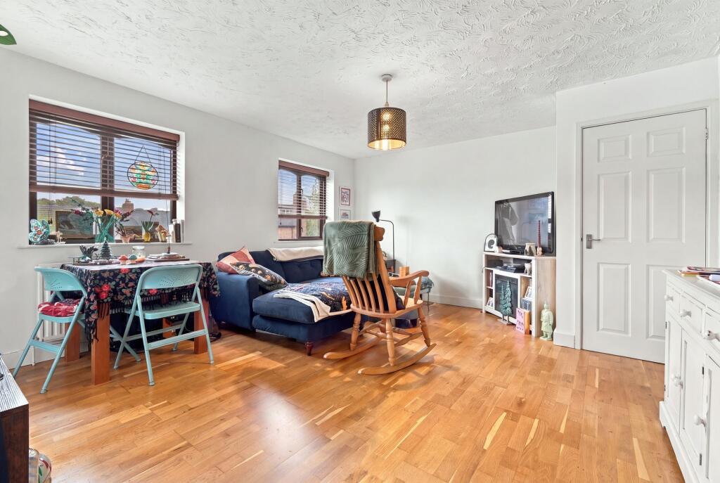 Apartment in Stevenage - More