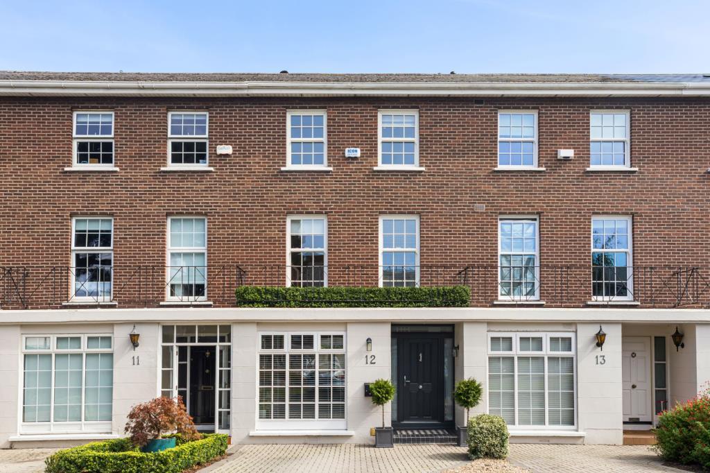 Main image of property: 12 Eglinton Square, Donnybrook, Dublin 4, D04 A7K3