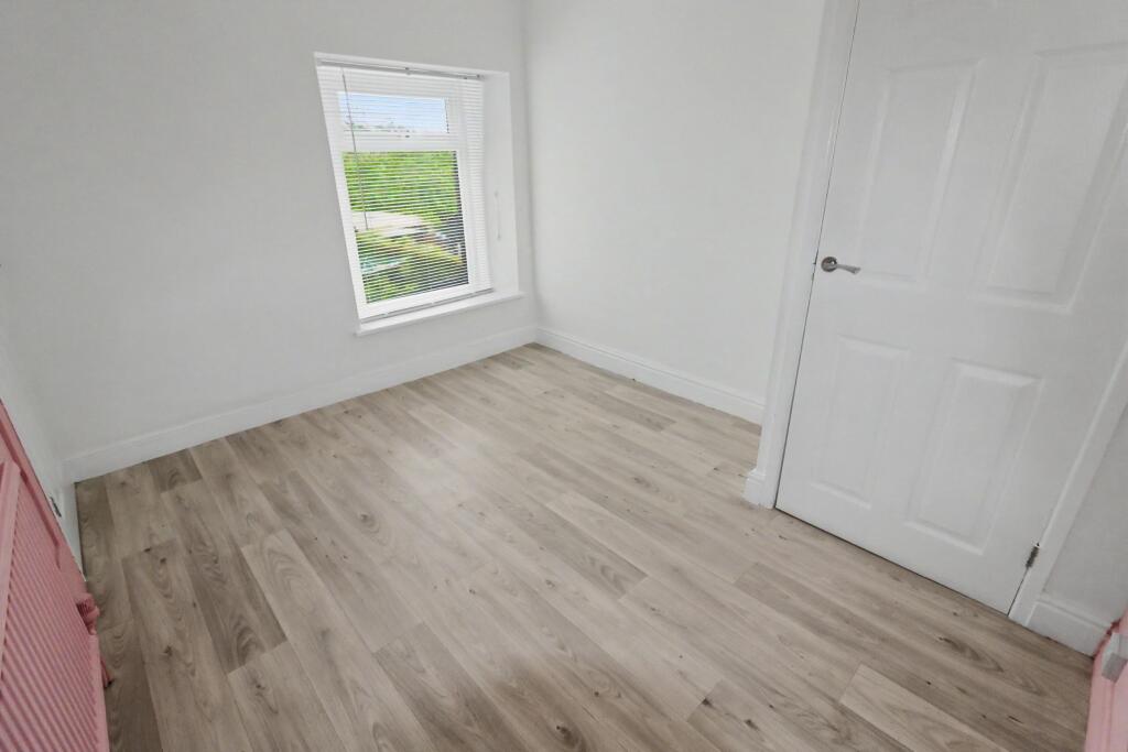 House in Bargoed, Bedwellty - More