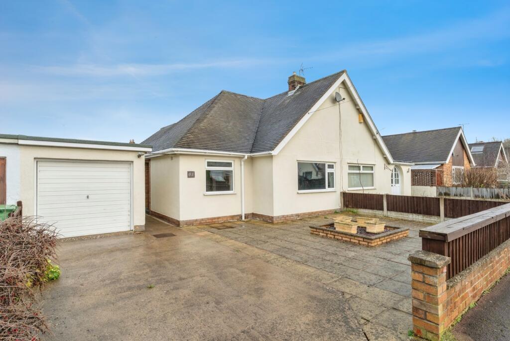 Main image of property: Roe Parc, St. Asaph, Denbighshire, LL17
