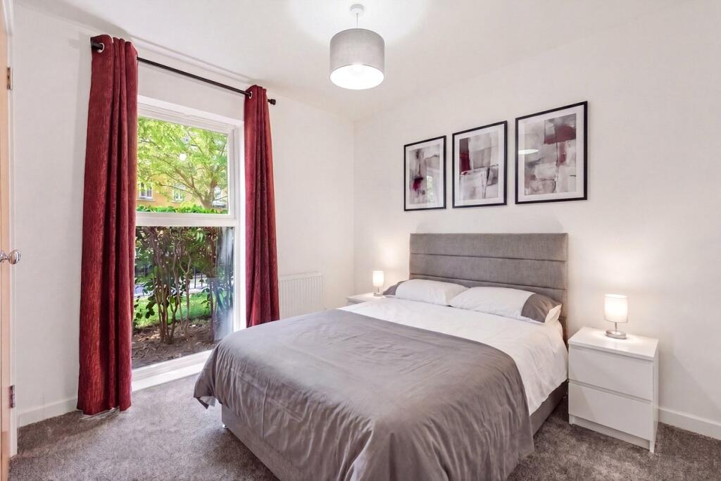 Apartment in London - View 5
