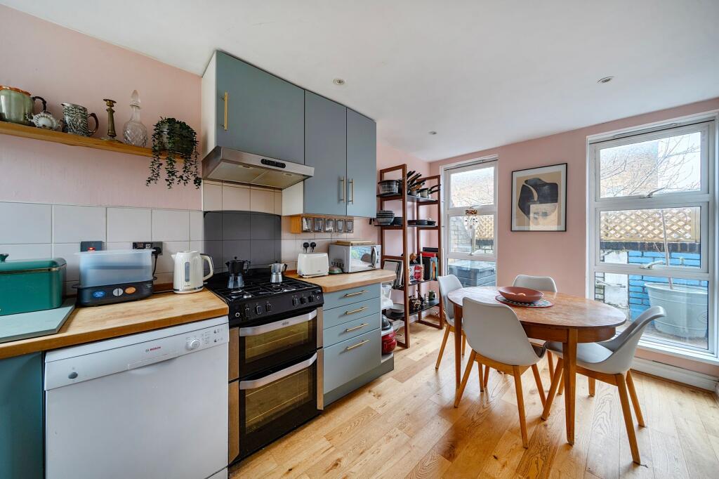 Apartment in London, Archway - View 5