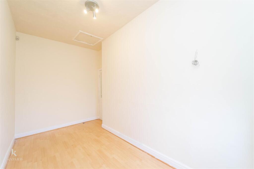 Additional image 19 of Avenue Parade, Accrington