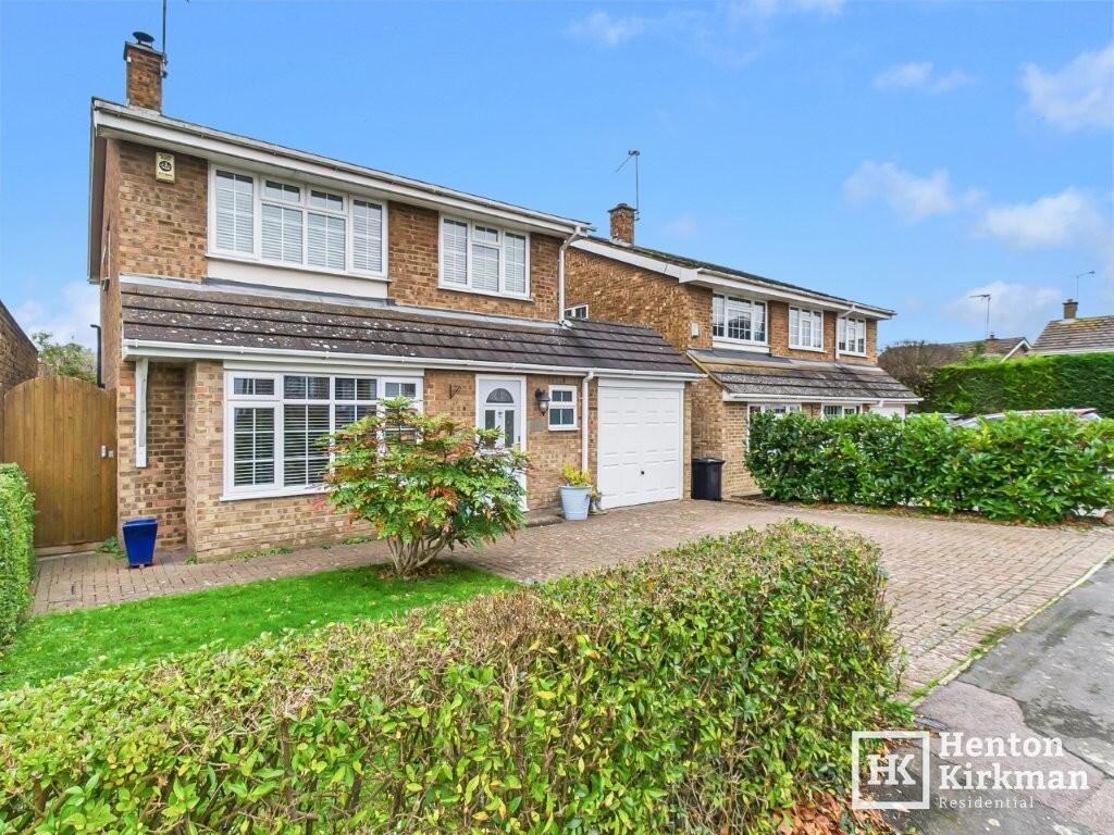 Main image of property: Chestwood Close, Billericay, Essex, CM12 0PB