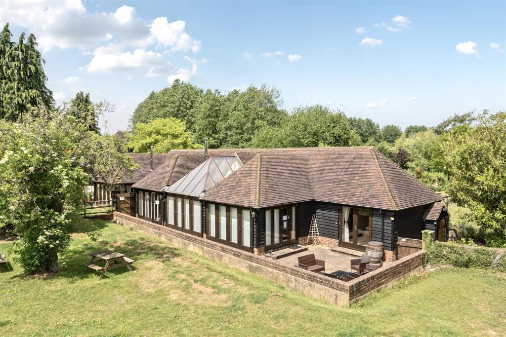 House in Canterbury - View 2